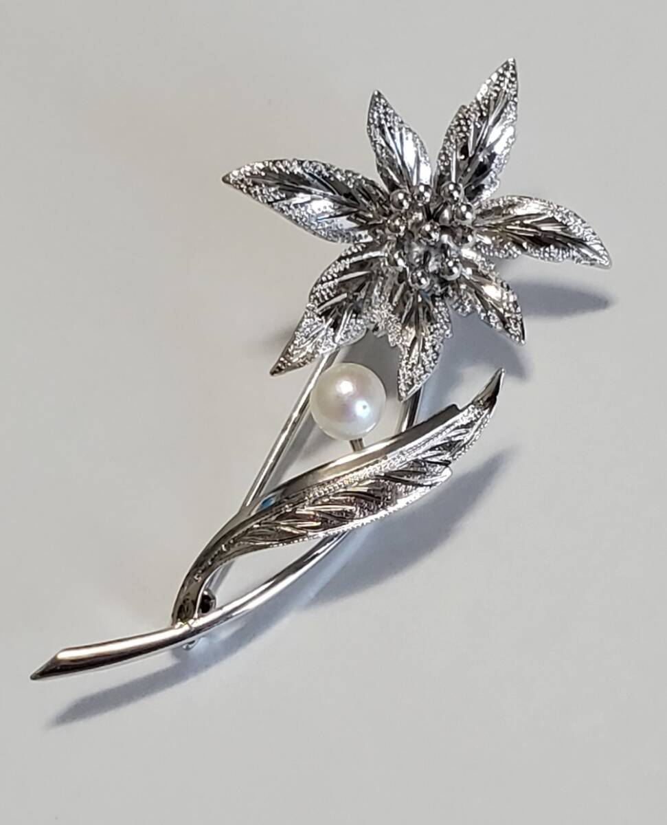 SILVER シルバー刻印 本真珠 ブローチ レディース ブランドアクセサリー 4,7g 美品拍卖