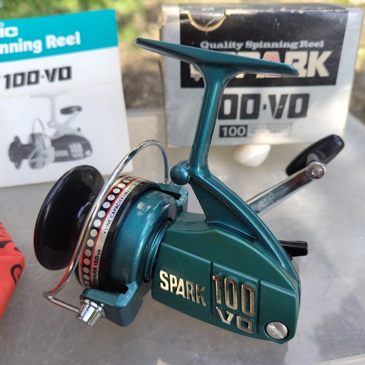 オリンピック スピニングリール スパーク100VO 未使用 レトロ拍卖