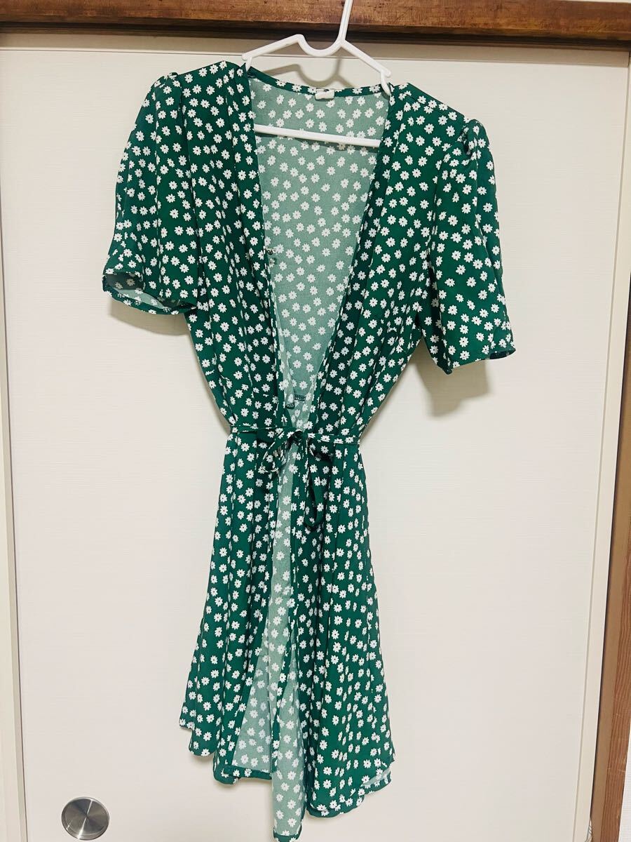 花柄半袖ロングワンピース ひざ丈拍卖