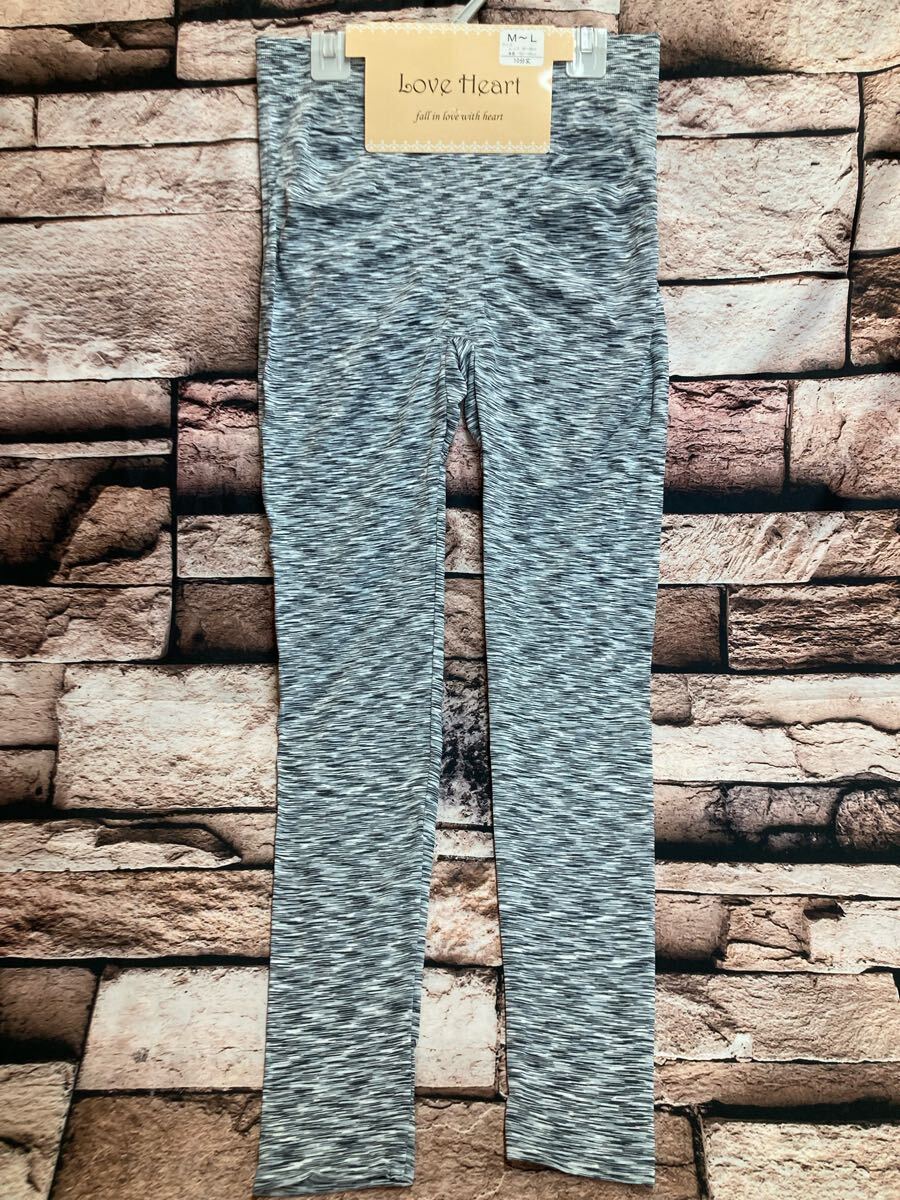 送料無料!【Love Heart】人気の引き違い柄 10分丈スポーツレギンス(2色から)1枚拍卖