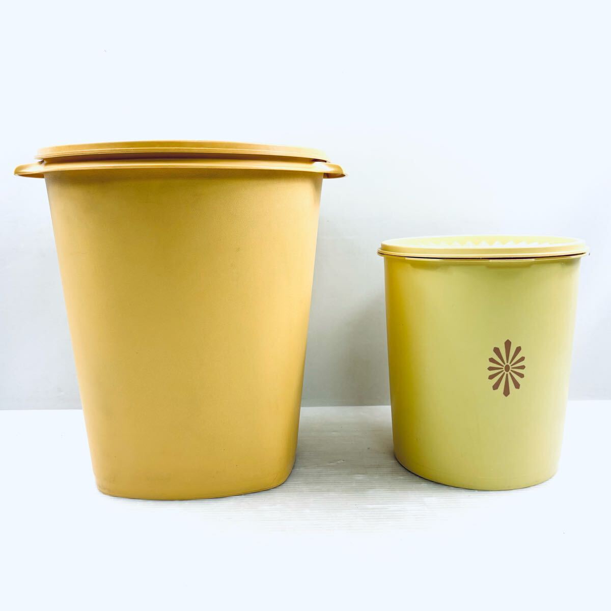 タッパーウエア イエロー グリーン 大中2個セット 保存容器 拍卖