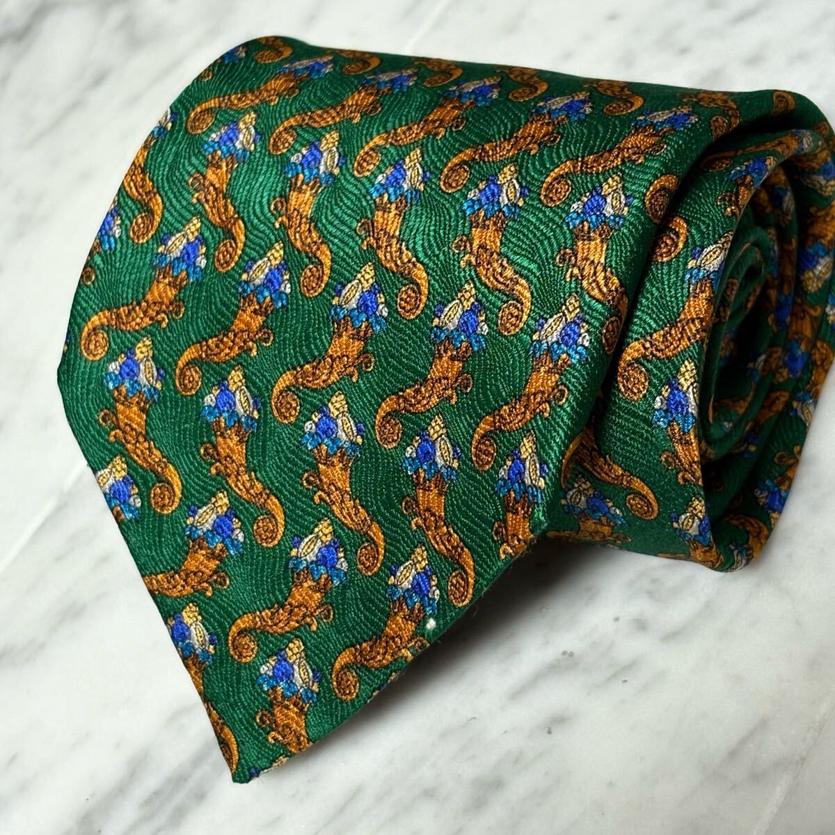 【未使用に近い】 999円~ GIVENCHY ネクタイ グリーン 総柄 (GREEN B7)拍卖