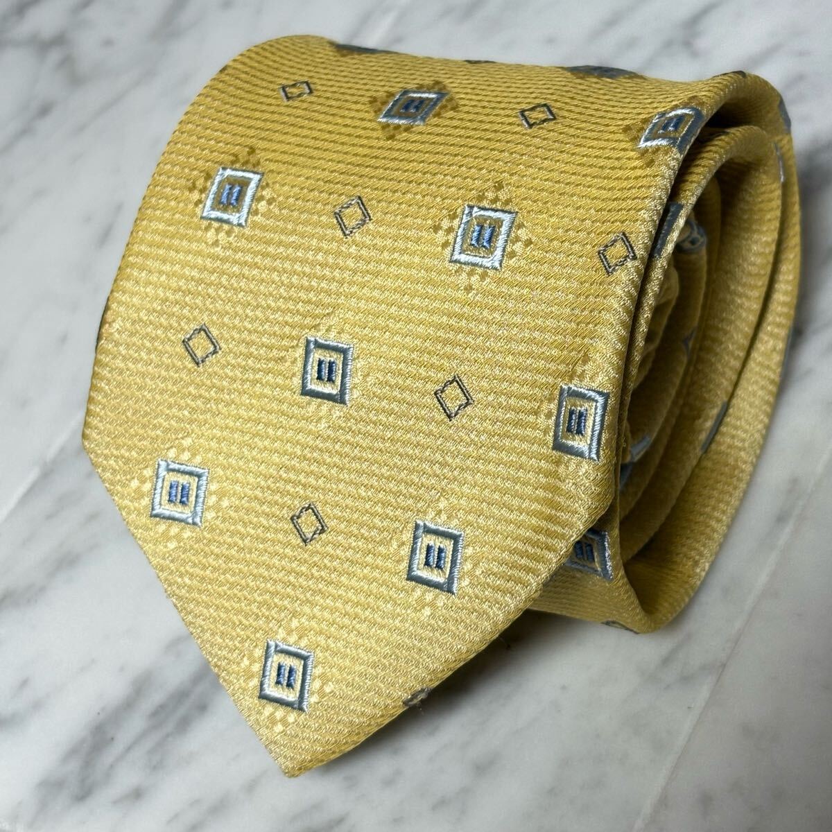 999円~ Ermenegildo Zegna ネクタイ イエロー ゴールド系 小紋 (YW1)拍卖