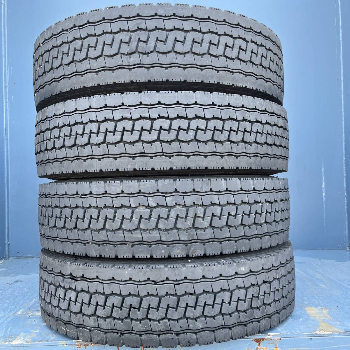超バリ山★ 中古再生 225/80R17.5 123/122L BRM ミックス 4本セット オールシーズンタイヤ拍卖