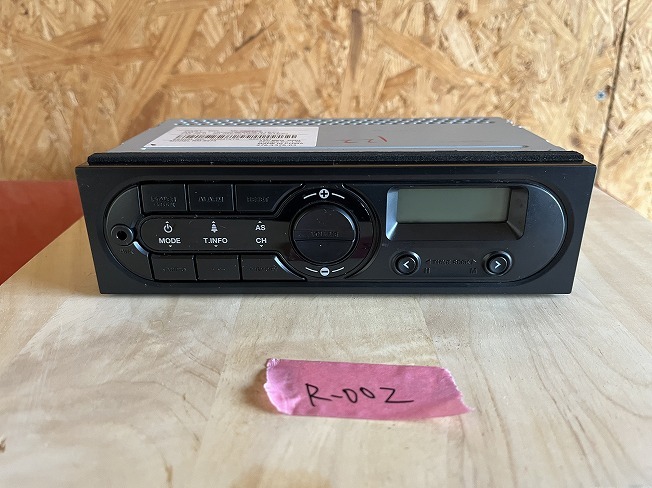 トラック用 ラジオ デッキ AM/FM 12V ML222704 RM-9474 Clarion クラリオン 新車外し 保管品 管理№R-002-2拍卖