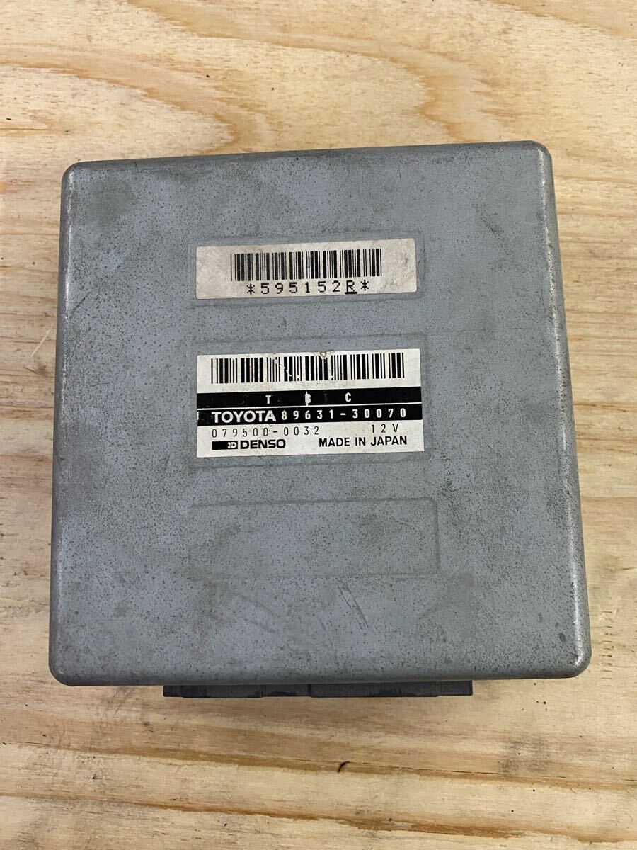 jzs147アリスト トラクションコントローラ89631-30070拍卖