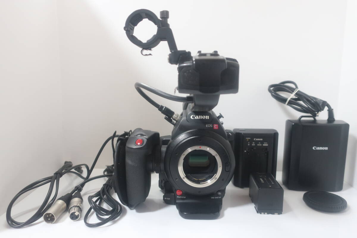 Canon キャノン EOS C100 MarkII 充電器付 #3592拍卖