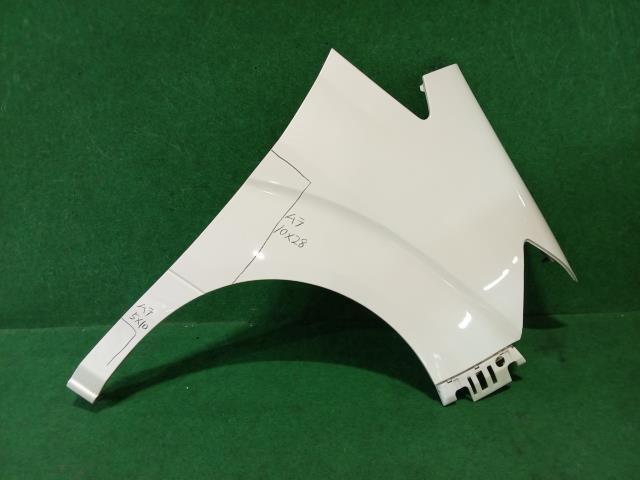 アルファード UA-ANH15W 右 フェンダー 042拍卖