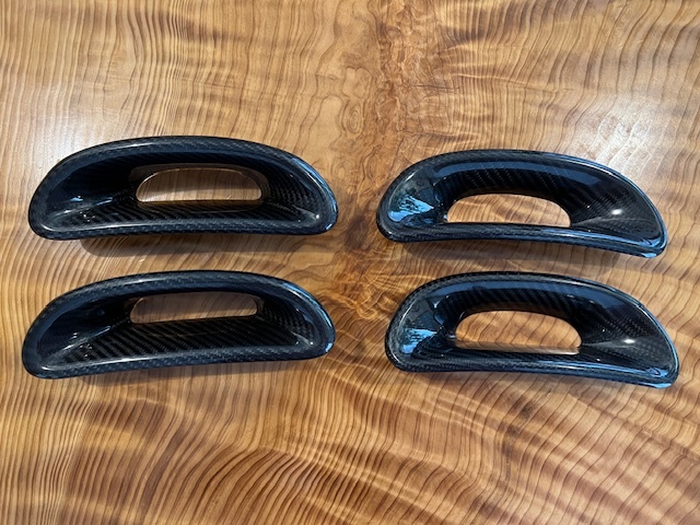 (特価)アバルト シートインサート リアルカーボン 運転席+助手席 2セット ベースグレード用拍卖