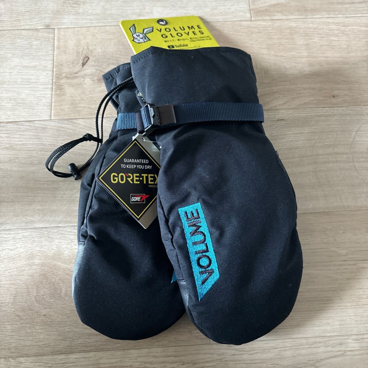 VOLUME ゴアテックス スノーグローブ サイズL拍卖