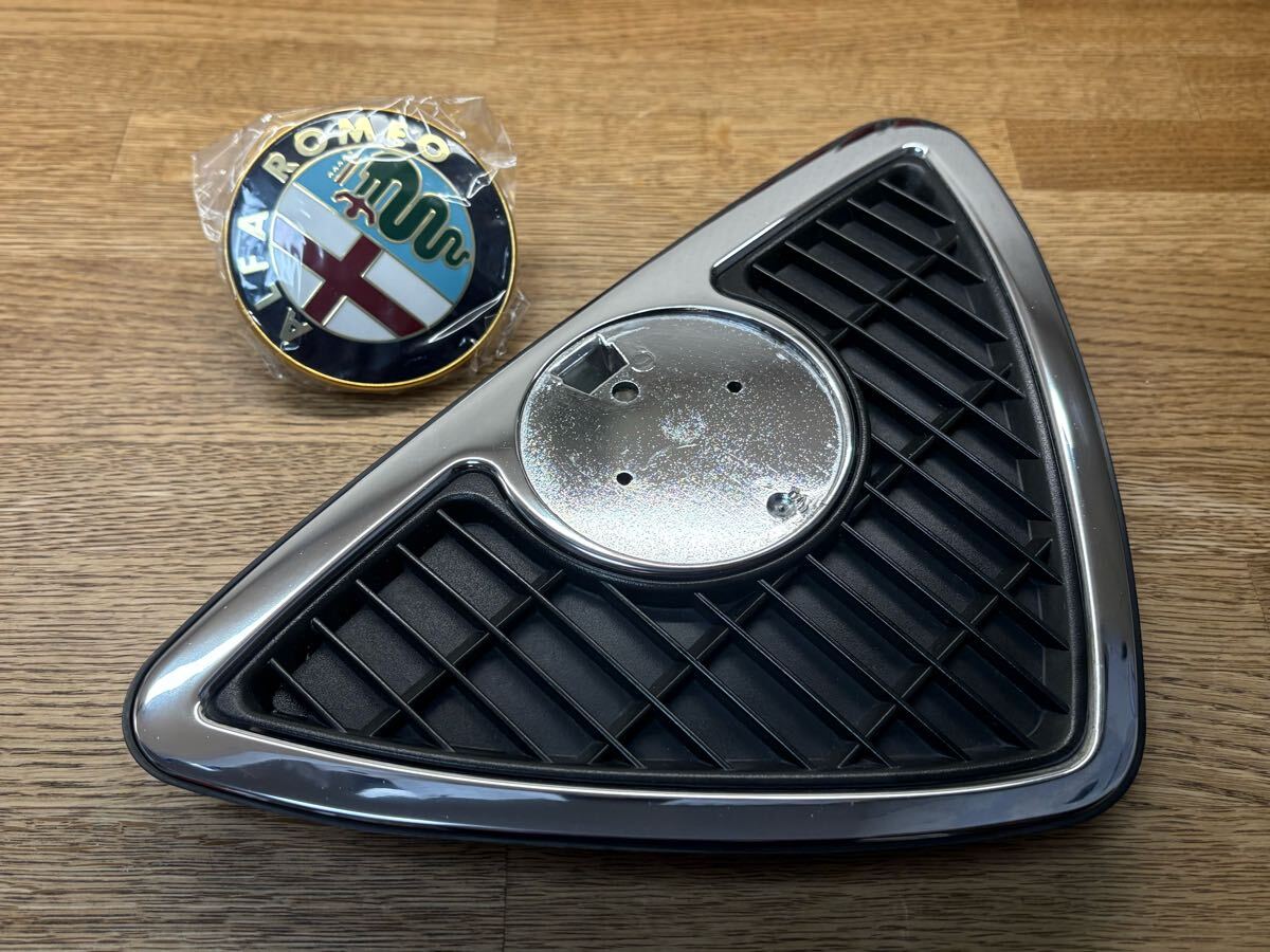 ●アルファロメオ 145 146 純正 フロントグリル エンブレム付●拍卖