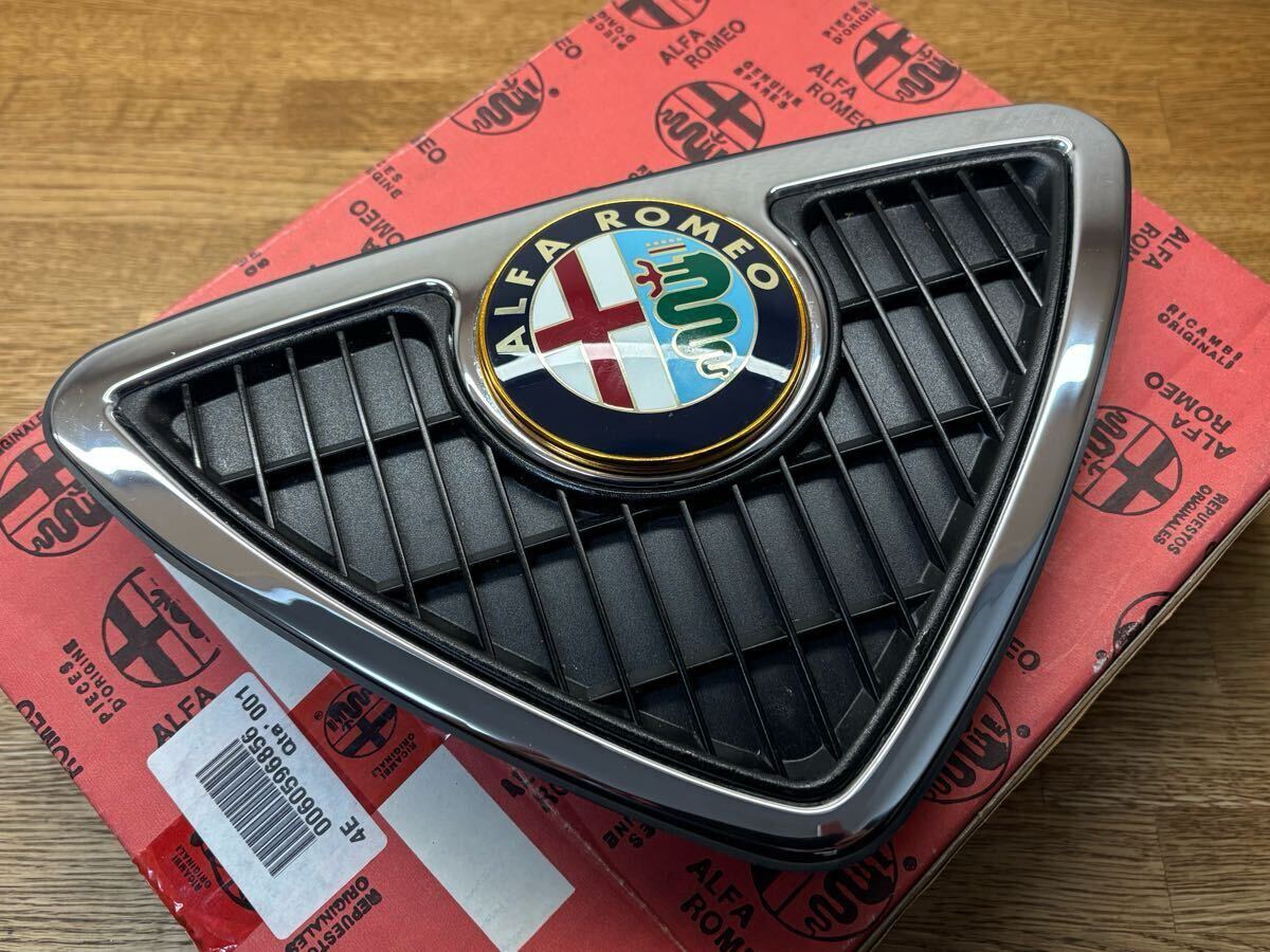 ● アルファロメオ ALFA 145 146 純正 フロントグリル 新品 ●拍卖