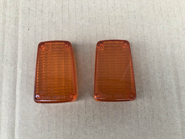 スズキ ジェンマ50 純正 ウィンカーレンズ 2個 SUZUKI TOKAIDENSO 35600-23拍卖