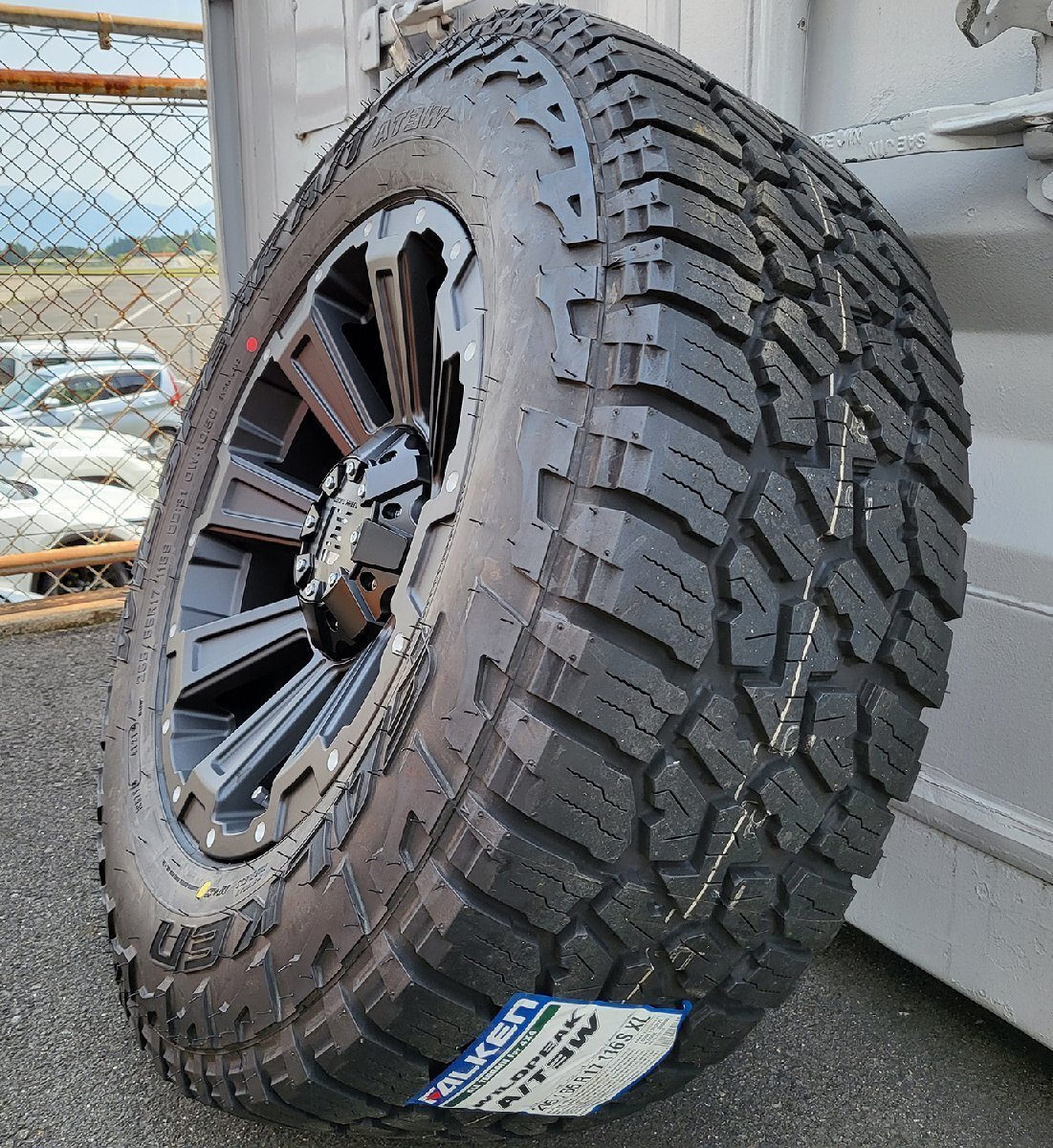 サーフ FJクルーザー プラド ハイラックス 新品4本セット 17インチ タイヤホイール DeathRock FALKEN WILDPEAK A/T3W 265/65R17 265/70R17拍卖