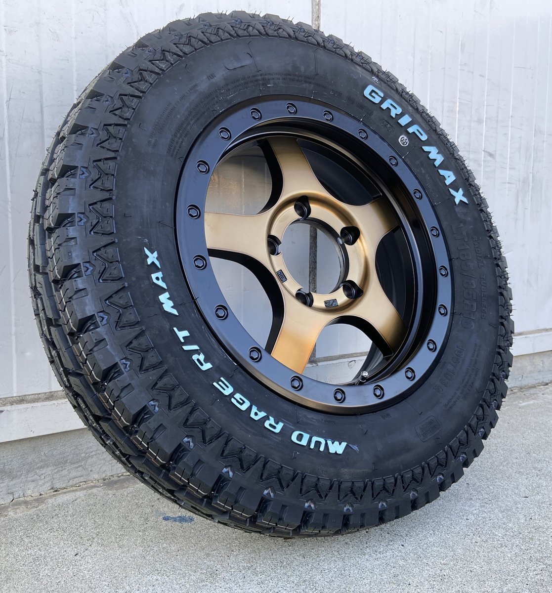 ジムニー JB23 JB64 タイヤホイールセット GRIPMAX グリップマックス ホワイトレター 185/85R16 BDX05 ラジアルタイヤ 人気タイヤ拍卖