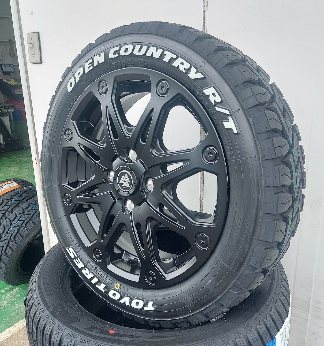 タフト スペーシアギア デリカミニ トーヨー オープンカントリー R/T 165/65R15 タイヤホイール 15インチ ホワイトレター拍卖