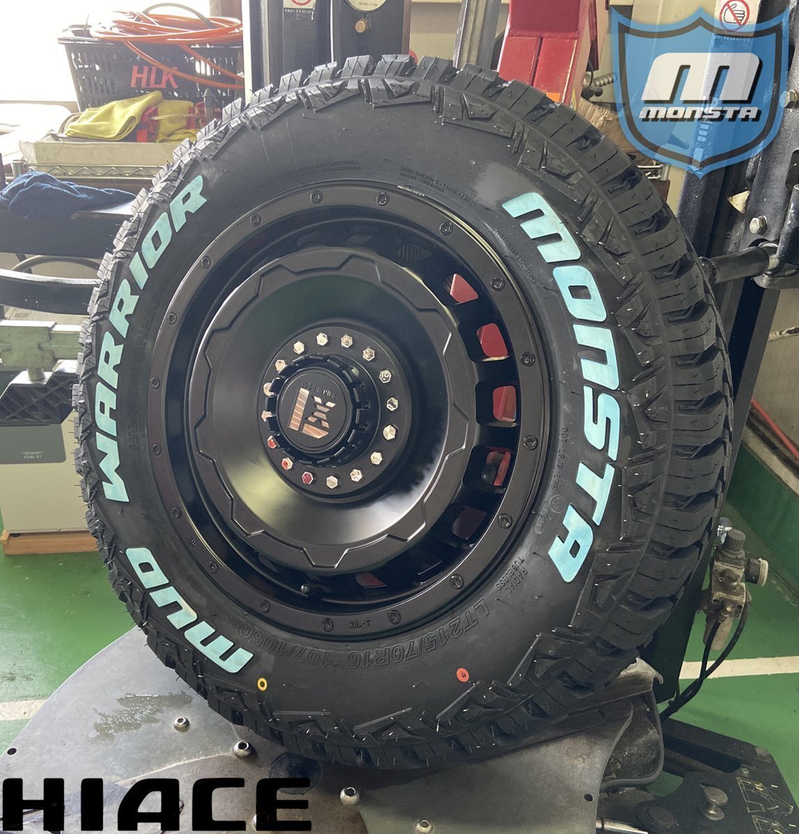 新品 HIACE 200系 ハイエース レジアスエース 16インチ SwaGGer MONSTA マッド 215/70R16 ホワイトレター 新品タイヤホイール 4本セット拍卖