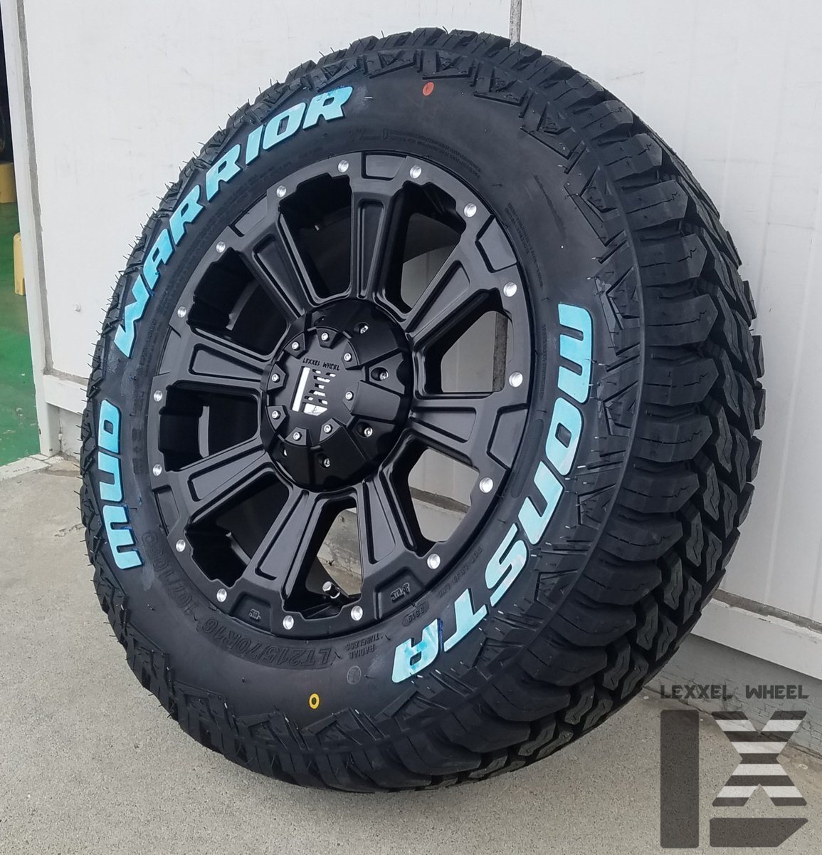 LEXXEL【DeathRock】デリカD5 クロスロード エクストレイル CHR 16インチ MONSTA MUDWARRIOR モンスタ マッド 215/70R16 ホワイトレター拍卖