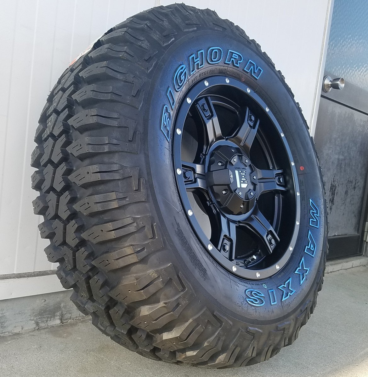 LEXXEL【OutLaw】プラド ハイラックス サーフ FJ サバーバン タホ H3 17インチ マキシス Bighorn M/T 265/70R17.285/70R17拍卖