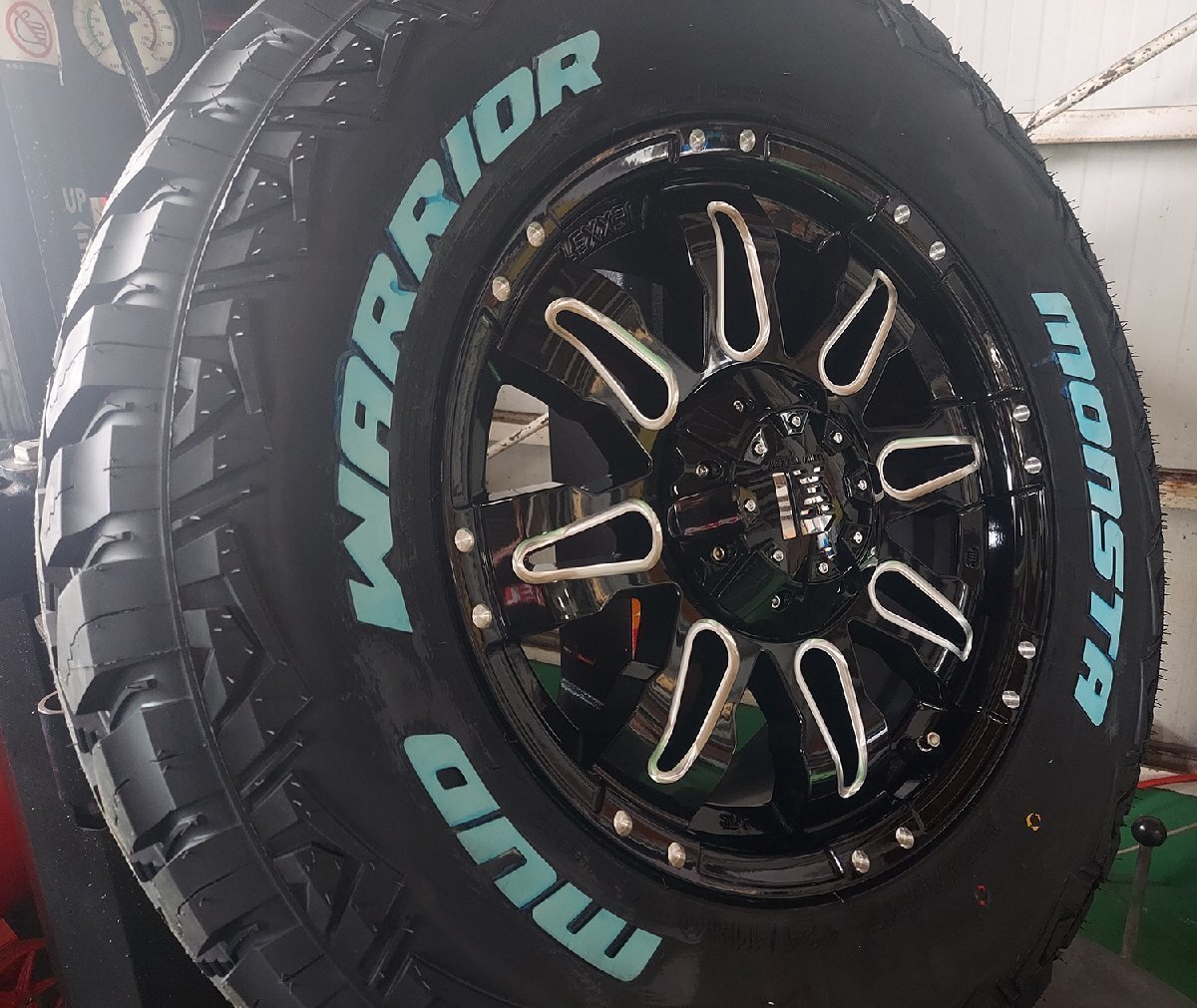 LEXXEL Balano ジープ JK JL ラングラー MONSTA MUDWARRIOR 265/65R17 265/70R17 タイヤホイール17インチ ホワイトレター拍卖