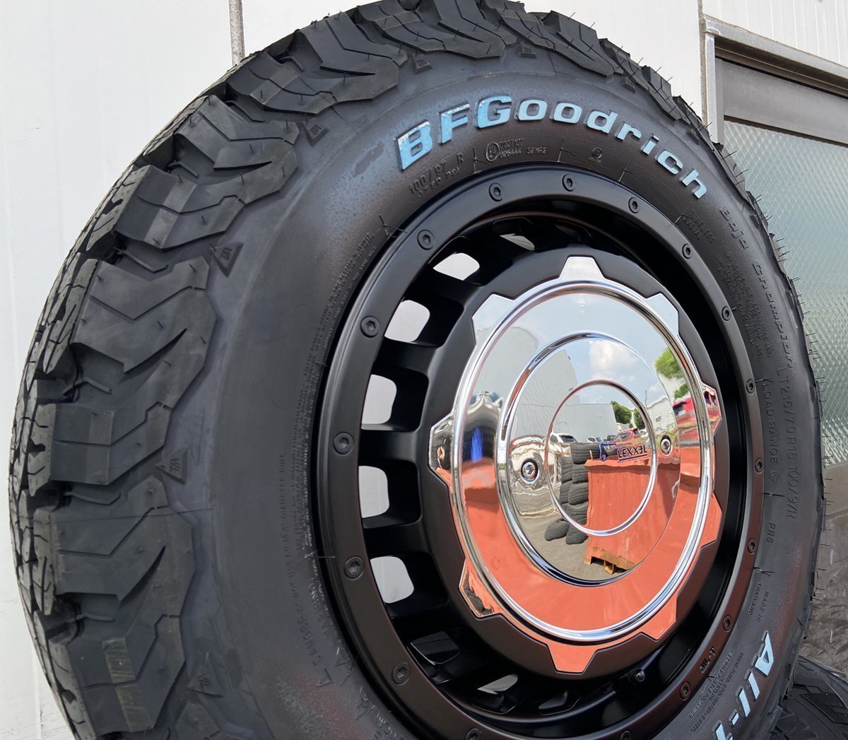 人気商品 200系ハイエース HIACE LEXXEL SwaGGer Old style BF グッドリッチオールテレン KO2 215/70R16 16インチ タイヤホイールセット拍卖