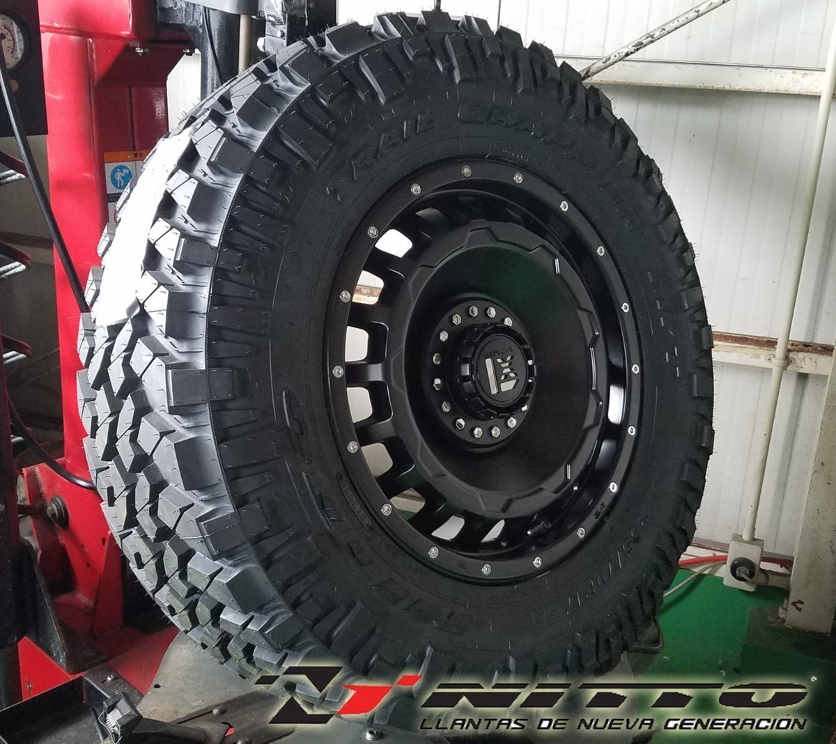 限定カラー JEEP ラングラー JL JK LEXXEL SwaGGer NITTO トレイルグラップラー 265/70R17 タイヤホイール 17インチ拍卖