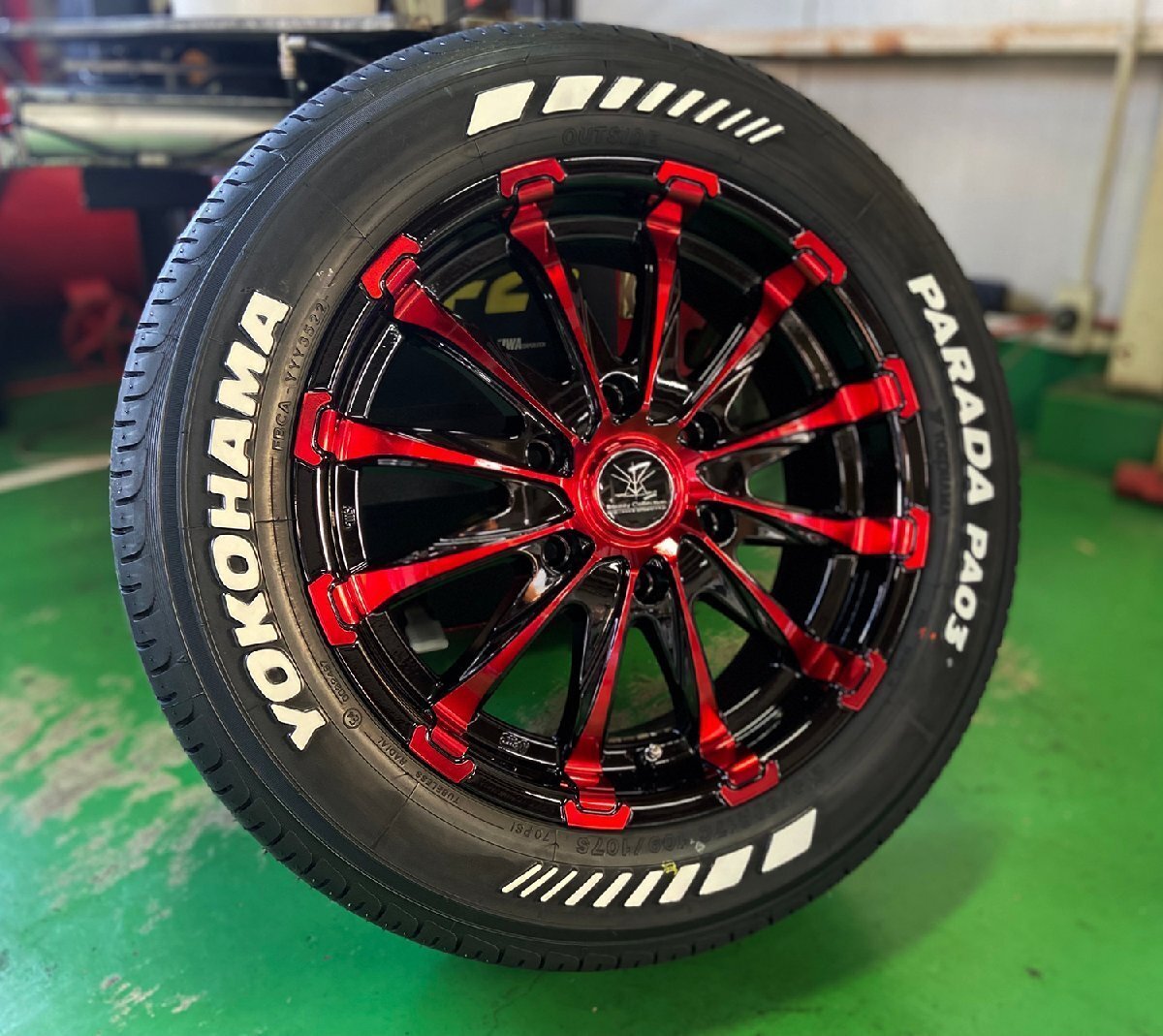 車検対応 ヨコハマ パラダ ホワイトレター 215/60R17 200系ハイエース レジアスエース 17インチ タイヤホイール BD12拍卖