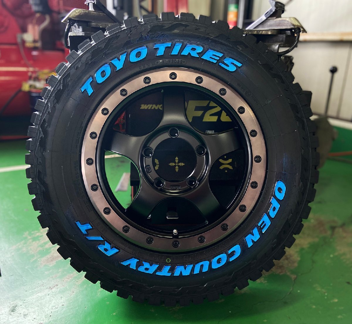 TOYO オープンカントリーR/T ホワイトレター 185/85R16 ジムニー JB23 JB64 BDX05 マットブラック拍卖