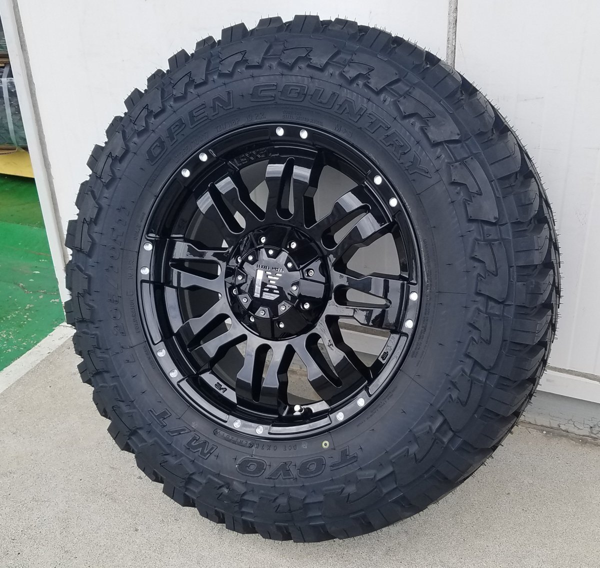 Balano プラド ハイラックス サーフ FJ サバーバン タホ H3 17インチ トーヨー オープンカントリー MT 265/70R17 265/65R17拍卖
