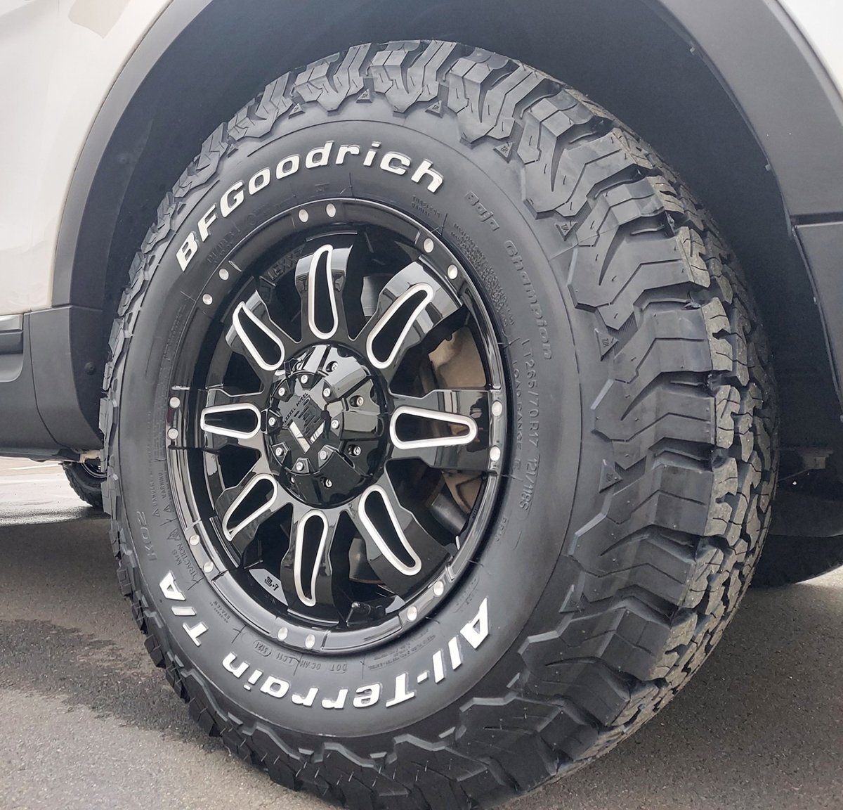 LEXXEL【Balano】エクスプローラー ラングラー 17インチ BF グッドリッチ オールテレーン 245/65R17 265/65R17 265/70R17 ホワイトレター拍卖