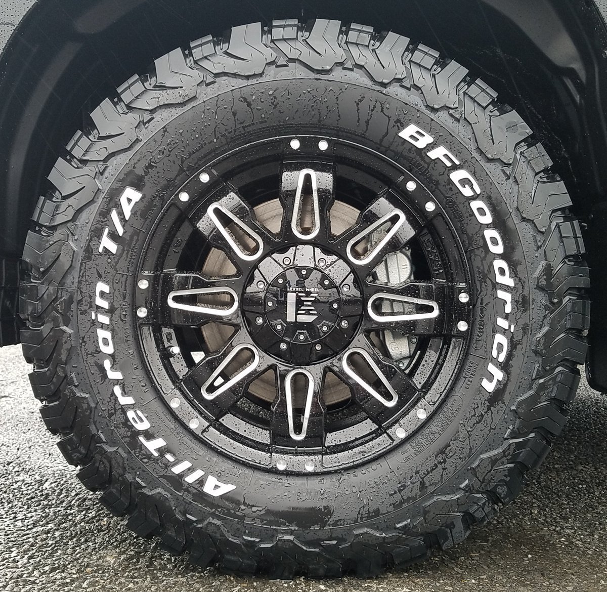 LEXXEL【Balano】ラングラー エクスプローラー チェロキー RAV4 17インチ BF グッドリッチ オールテレーン 265/70R17.285/70R17.265/65R17拍卖