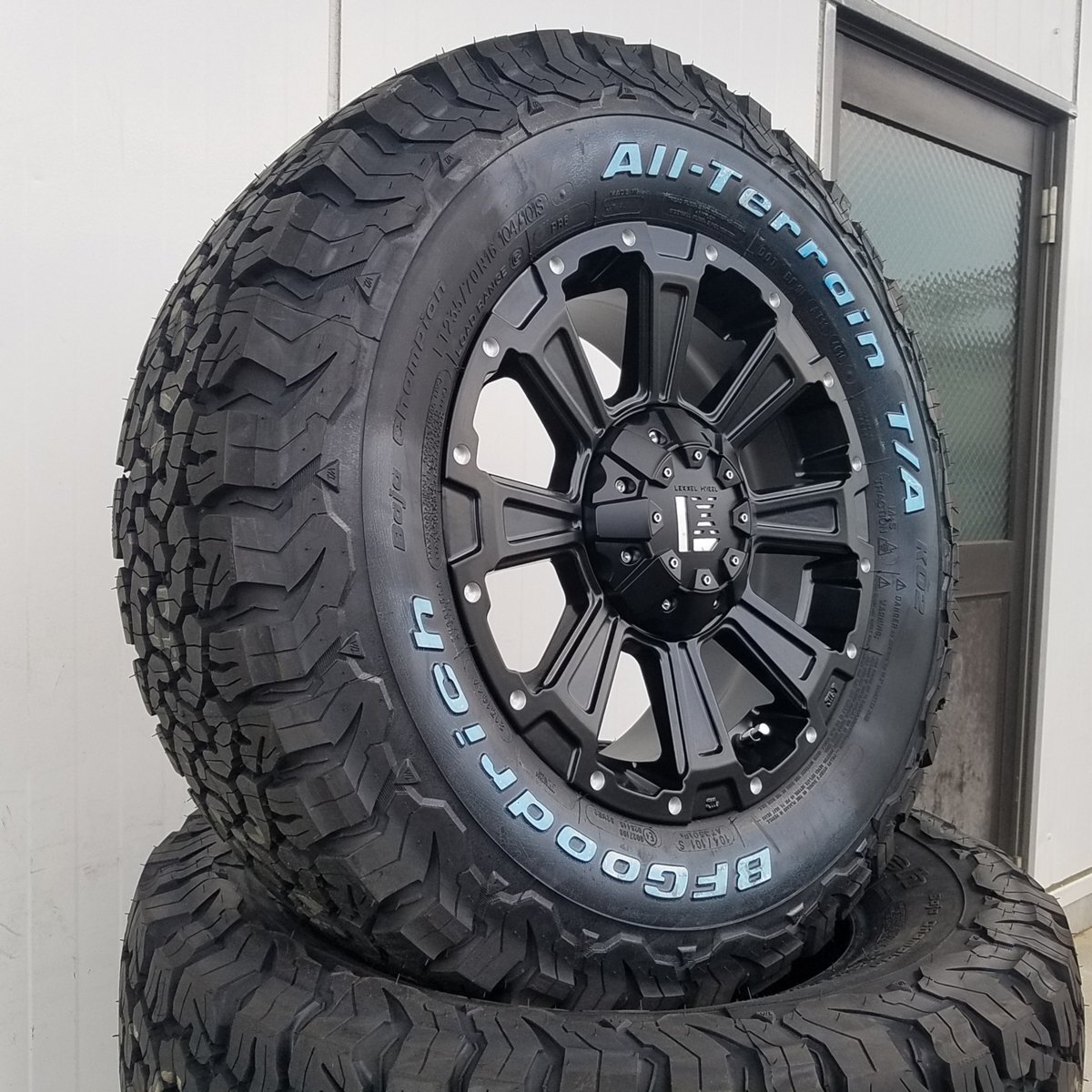 New!!デリカD5 エクストレイル RAV4 クロスロード 16インチ BF グッドリッチ オールテレーン KO2 225/70R16 215/70R16 タイヤホイール拍卖