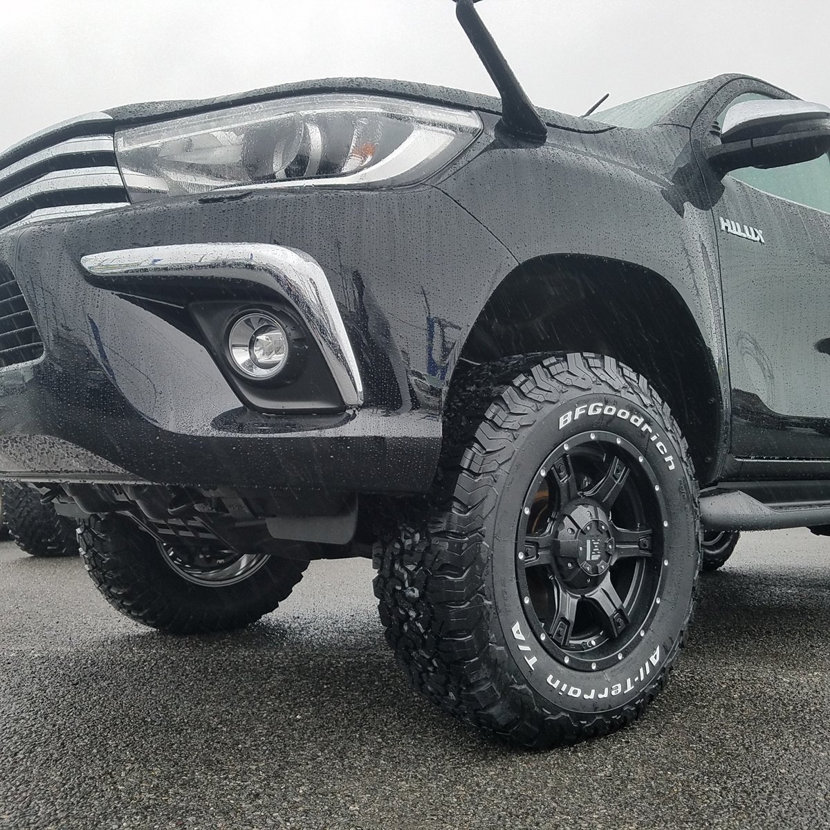 LEXXEL【OutLaw】プラド ハイラックス サーフ FJ サバーバン タホ H3 17インチ BF グッドリッチ オールテレーン 265/70R17.285/70R17拍卖