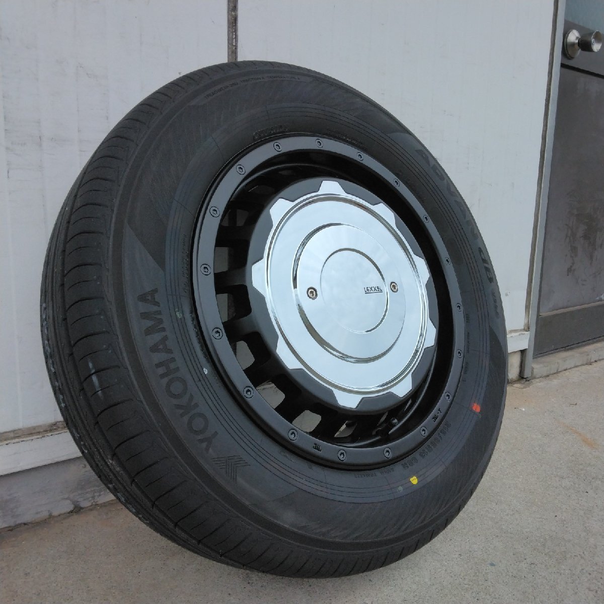 静粛性で選ぶ ADVAN dB V552 215/60R16 ヤリスクロス アウトバック フォレスターSH タイヤホイールセット 純正サイズ SwaGGer Oldstyle拍卖