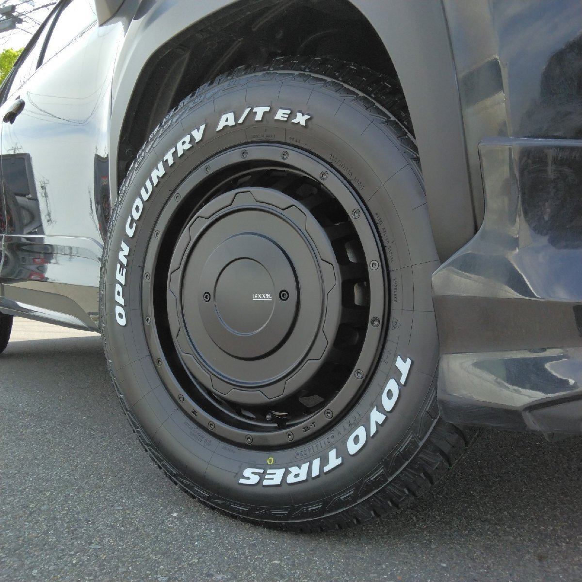 新品 ヤリスクロス 夏タイヤ ホイール4本セット 205/65R16 トーヨータイヤ オープンカントリー AT EX ホワイトレター SwaGGer 16インチ拍卖