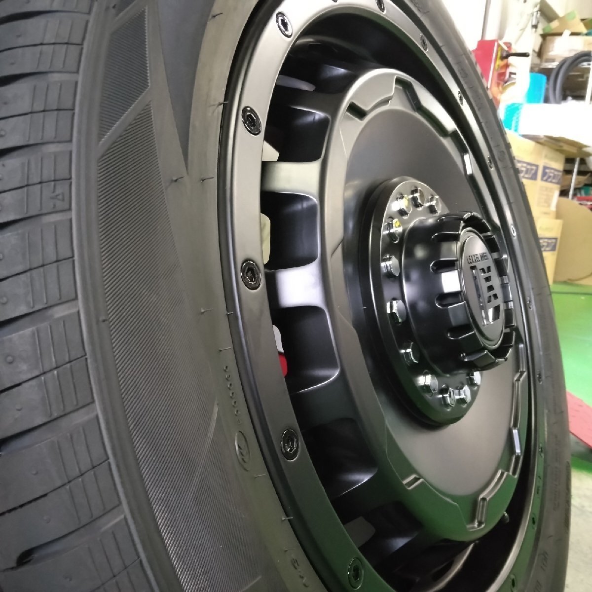 ライズ ロッキー タイヤホイールセット 195/65R16 当社特選タイヤ LEXXEL SwaGGer 16インチ拍卖