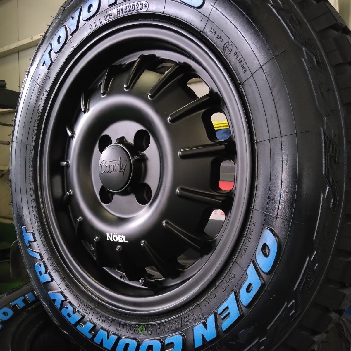 アゲ系 カスタム 軽トラ 軽バン 要リフトアップ TOYO OPENCOUNTRY RT 165/60R15 15インチ タイヤホイール NOEL拍卖