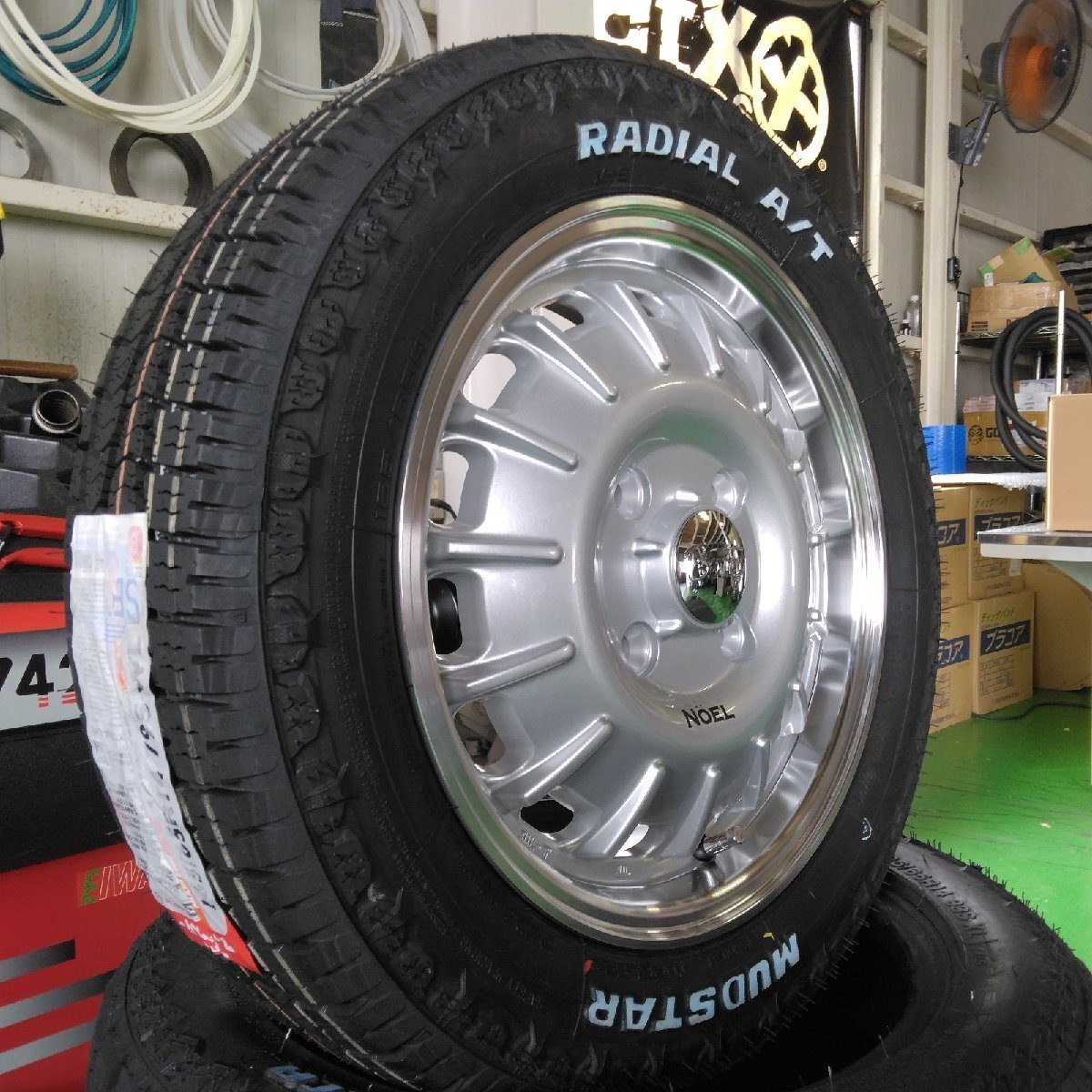 新発売 Noel アゲ系 カスタム 軽トラ 軽バン 要リフトアップ MUDSTAR Radial AT 165/60R15 15インチ タイヤホイール拍卖