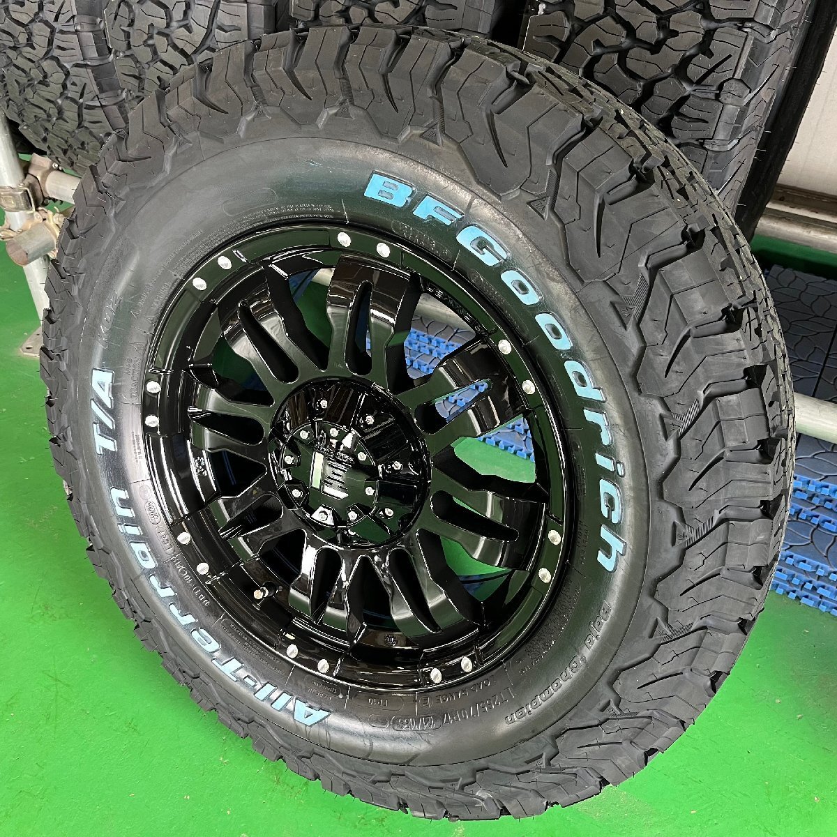 150系 プラド 後期 タイヤ ホイール BF Goodrich AT KO2 265/70R17 LEXXEL Balano 17インチ 夏タイヤセット 4本セット 1台分 オフロード系拍卖