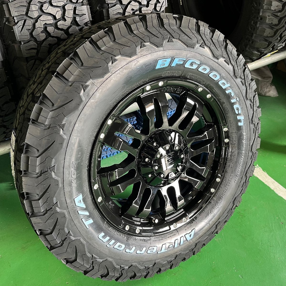 150系 プラド 後期 タイヤ ホイール BF Goodrich AT KO2 265/70R17 LEXXEL Balano 17インチ 夏タイヤセット 4本セット 1台分 オフロード系拍卖