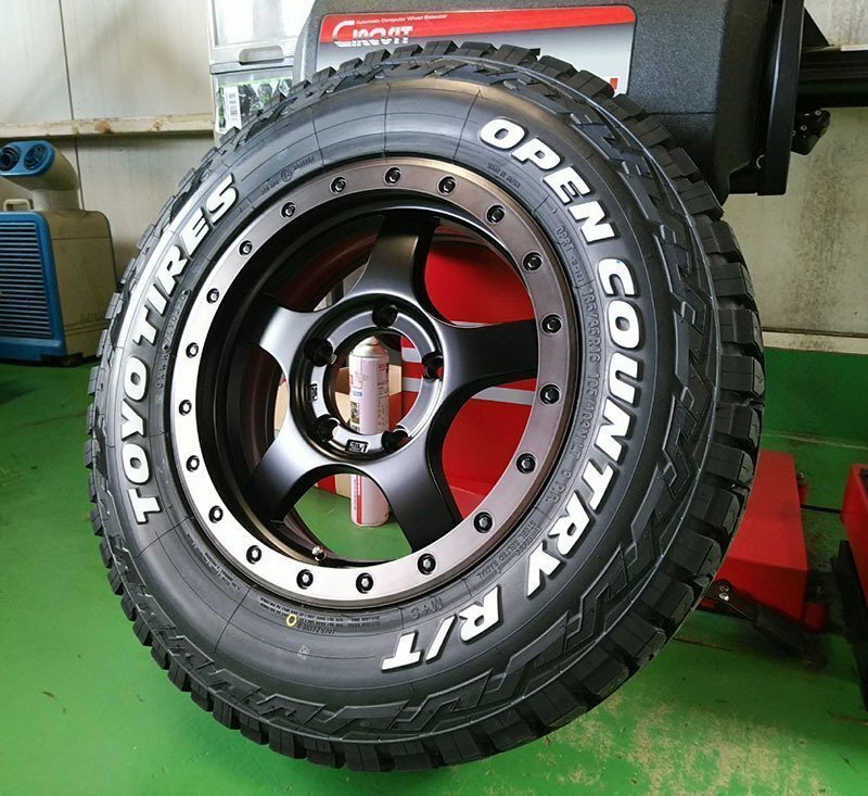 新品 4本セット ジムニー タイヤホイール トーヨー オープンカントリー RT 185/85R16 ホワイトレター 16インチ BDX05拍卖