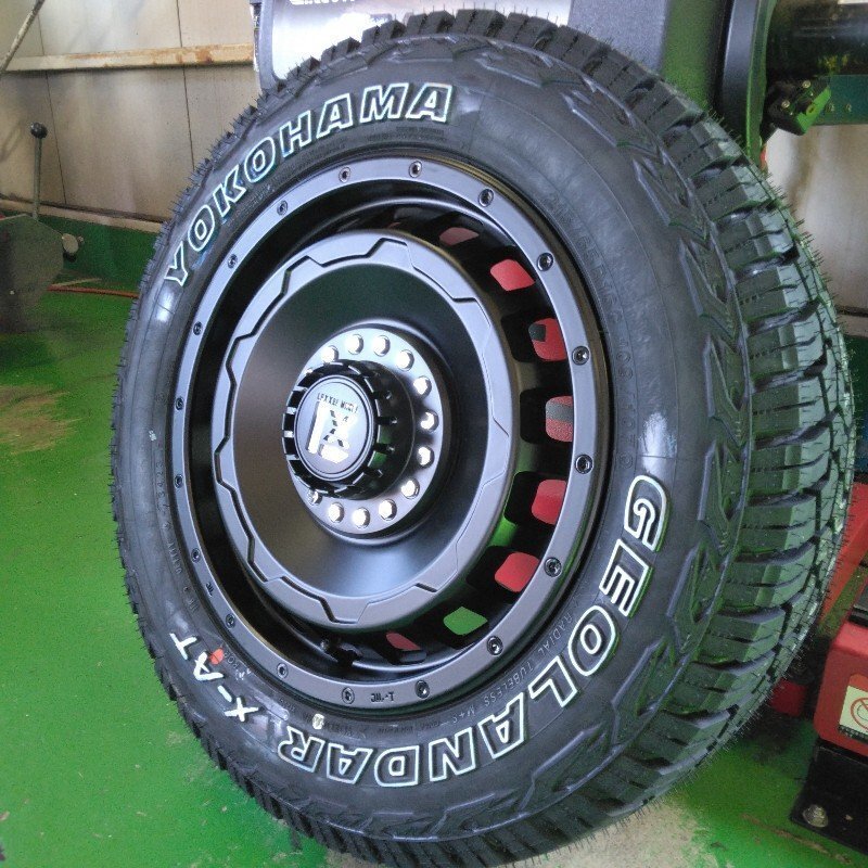 ハイエース200系 レジアスエース タイヤホイールセット 車検対応 ヨコハマ ジオランダー X-AT 215/65R16 16インチ SwaGGer拍卖
