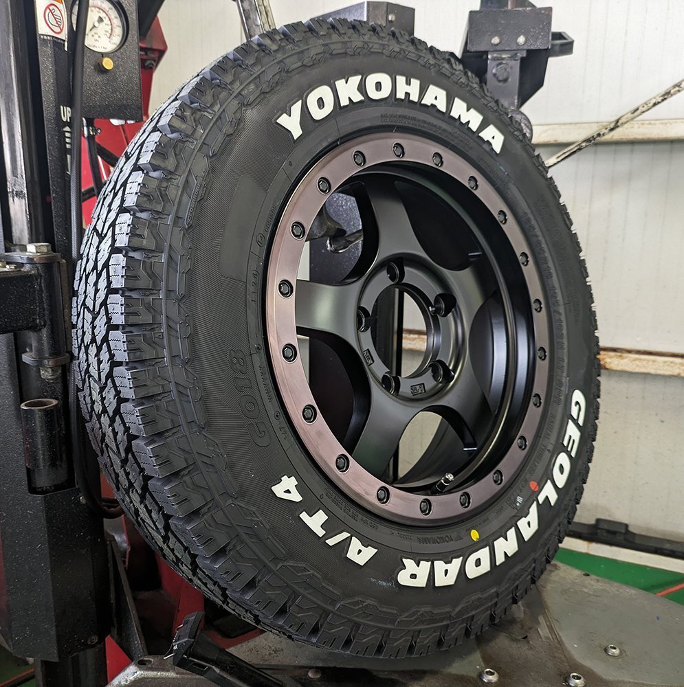 ジムニー JB23 JB64 JA22 JA12 JA11 BDX05 ヨコハマ ジオランダーAT4 G018 185/85R16 タイヤホイールセット 16インチ ホワイトレター拍卖