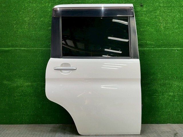 ダイハツ タント L385S リヤドア右(リアドア)67003-B2150拍卖