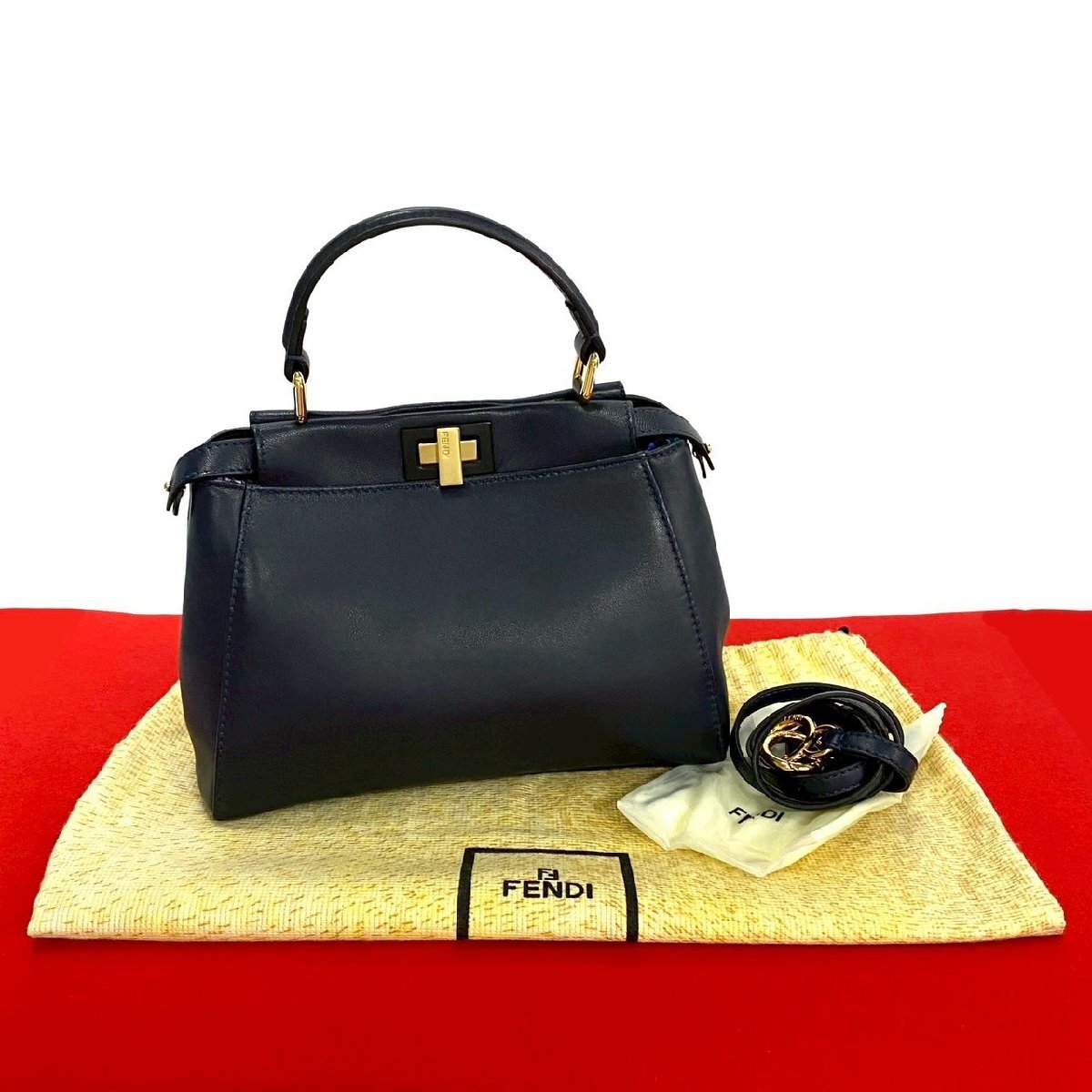 ほぼ未使用 希少品 FENDI フェンディ ピーカーブー ミニ レザー 本革 2way ミニ ショルダーバッグ ハンドバック ネイビー 58583拍卖