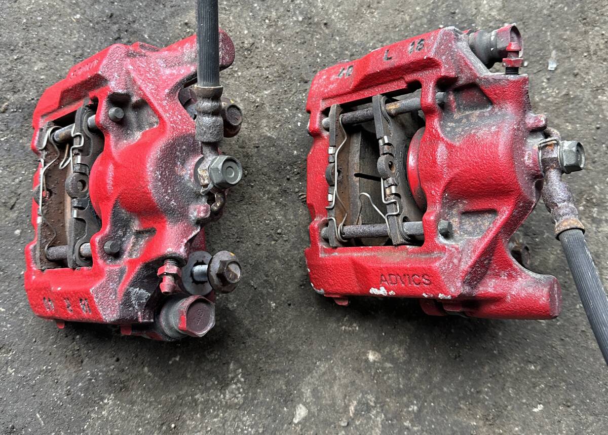 Toyota crown GRS180. Rear brake cylinder. 2 pic set. 拍卖