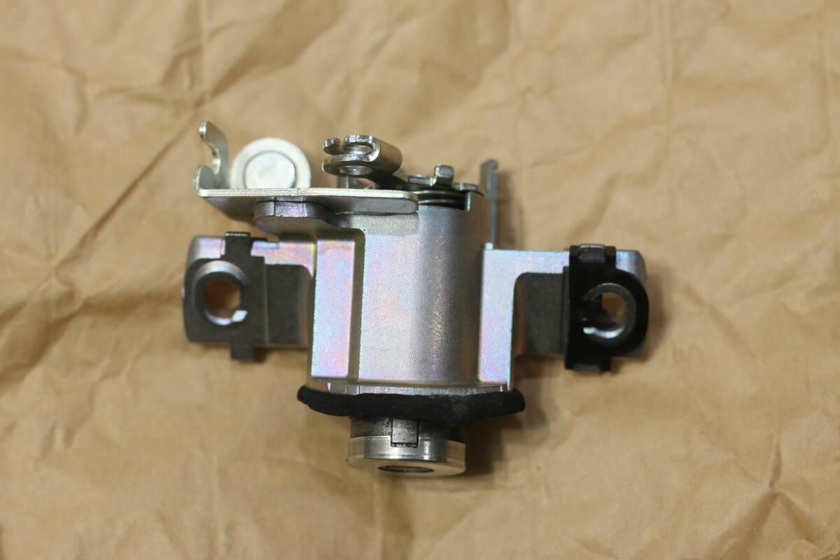 210系 クラウン用 トランクキーシリンダーASSY GRS210 GRS211 GRS214 AWS211 AWS210拍卖