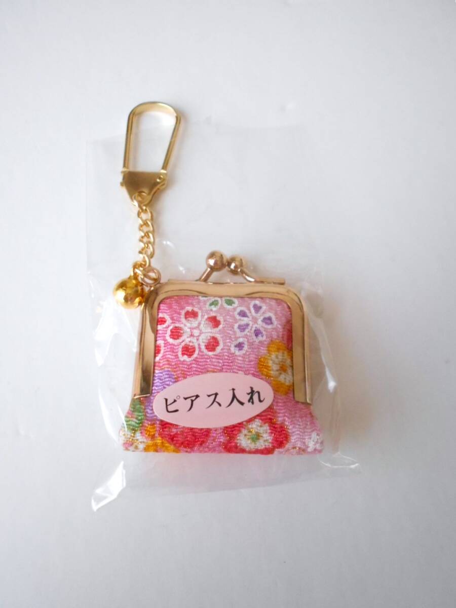 ◆新品◆京都で購入! がま口の形☆和風柄のピアス入れ アクセサリーや薬入れにも・・ がま口 ポーチ / 財布の形 / 小物入れ ☆着物柄拍卖