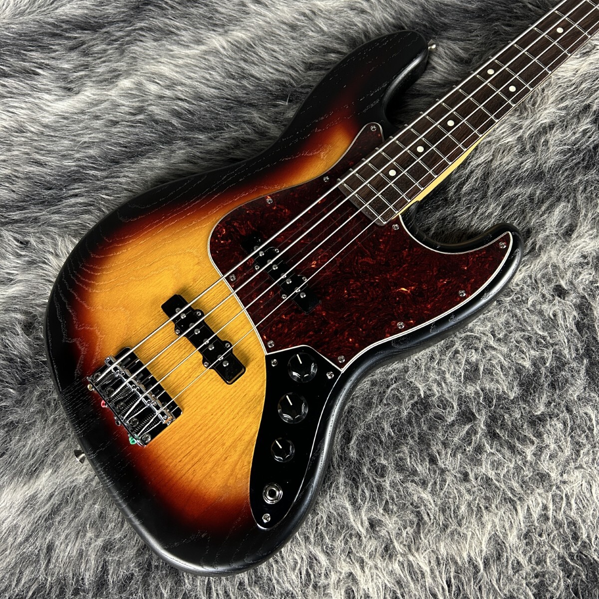 Fender Made in Japan Limited Jazz Bass Raw Ash Rosewood Fingerboard 3 Color Sunburst拍卖