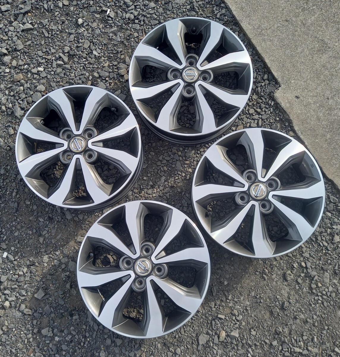 日産 ニッサン純正 15インチ 4.5J +46 PCD 100 4H そこそこきれいです サクラ ディズ ルークス モコ NT100 NV100 クリッパー オッティピノ拍卖